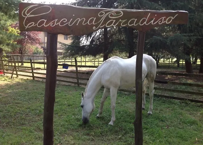 Nocleg ze śniadaniem Cascina Paradiso Robecchetto con Induno